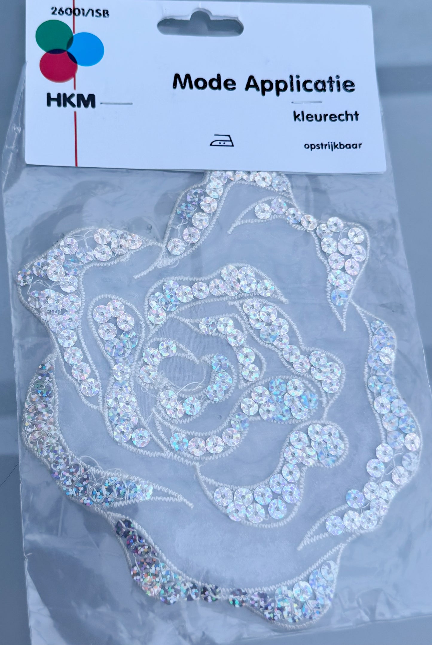 Applique thermocollante rose à sequins blancs