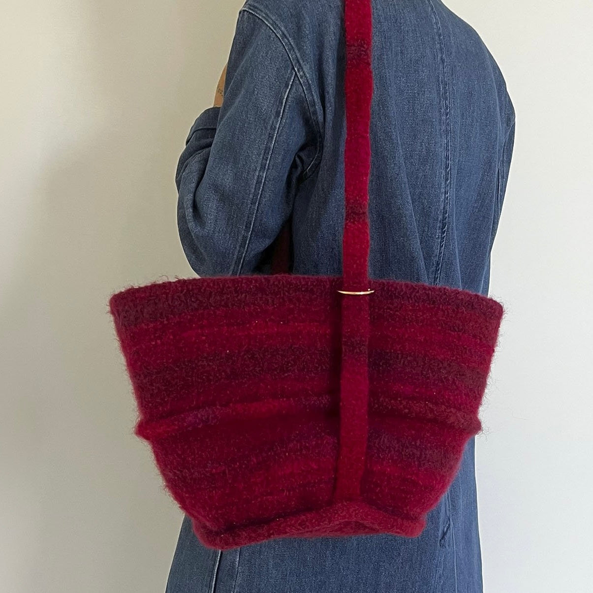 AZTECA FELTING WOOL