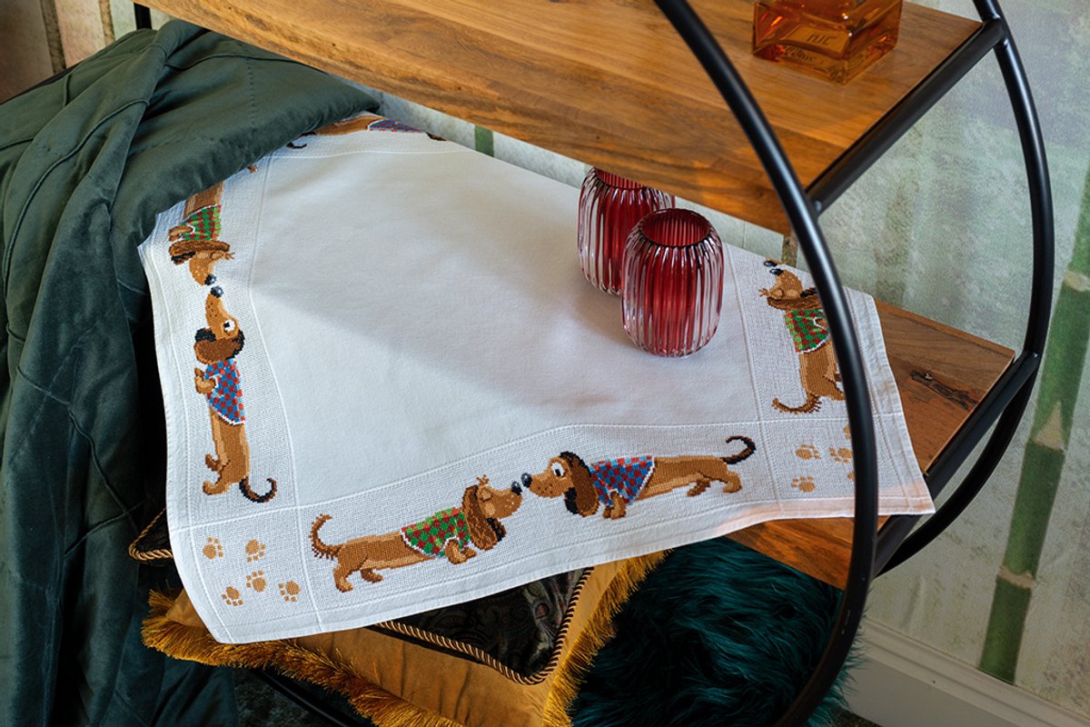 Kit nappe à broder – Point de croix compté – 80 × 80 cm