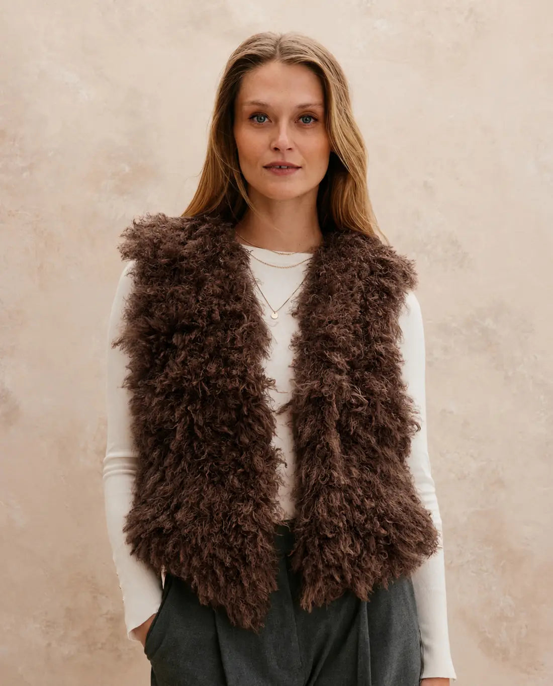 MODÈLE VESTE SANS MANCHES FEMME TOSCA