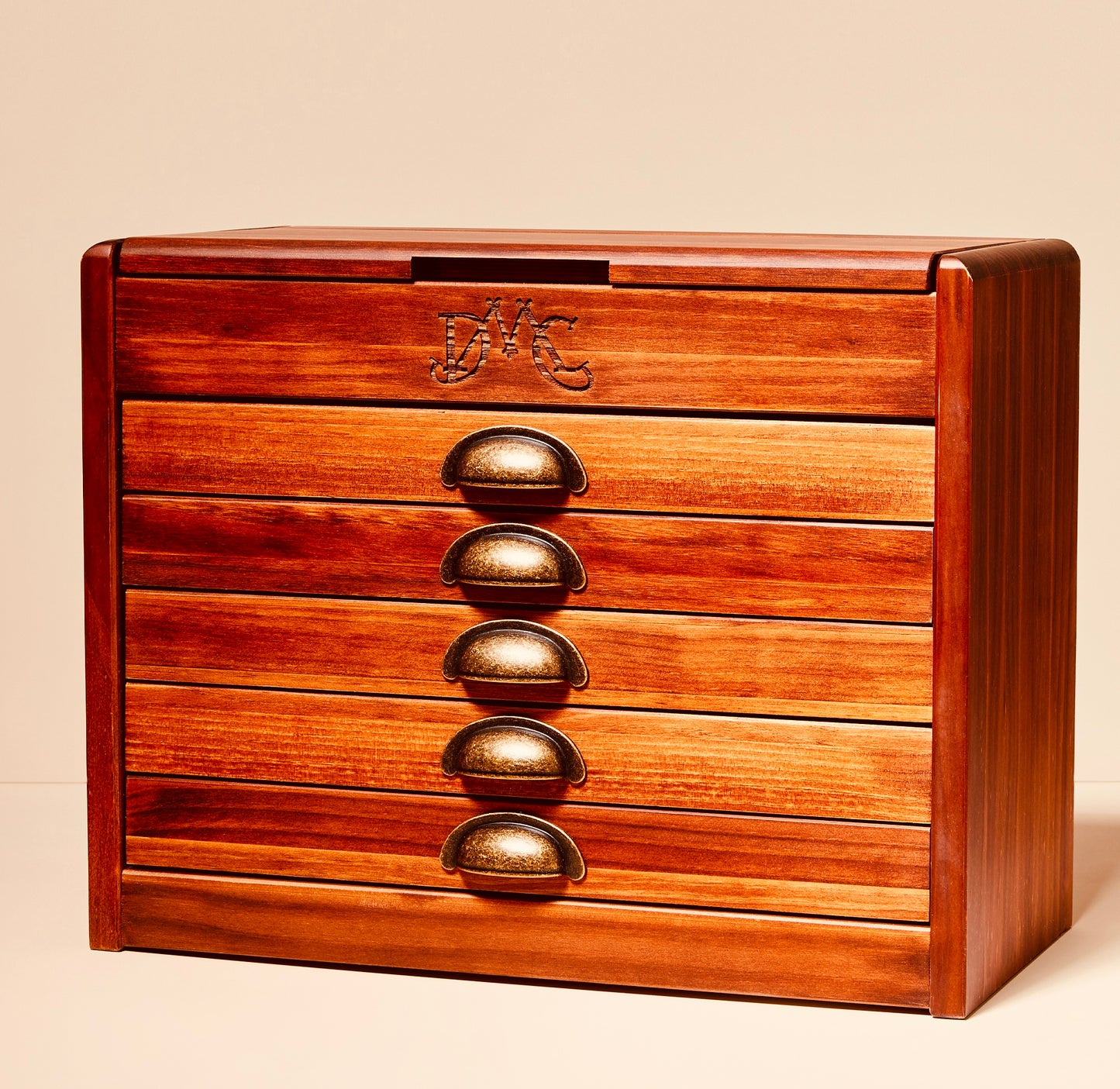 Meuble Vintage en bois à tiroirs