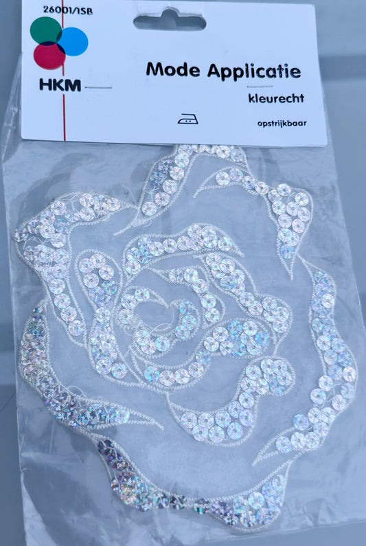Applique thermocollante rose à sequins blancs