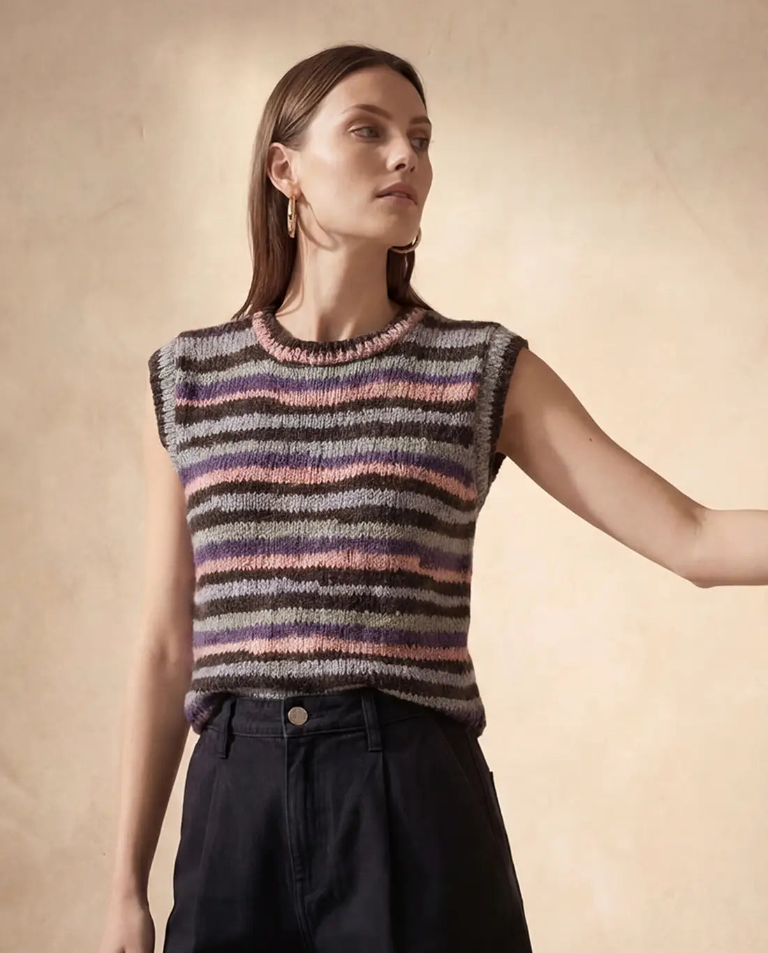 MODÈLE PULL FEMME SANS MANCHE LÉA