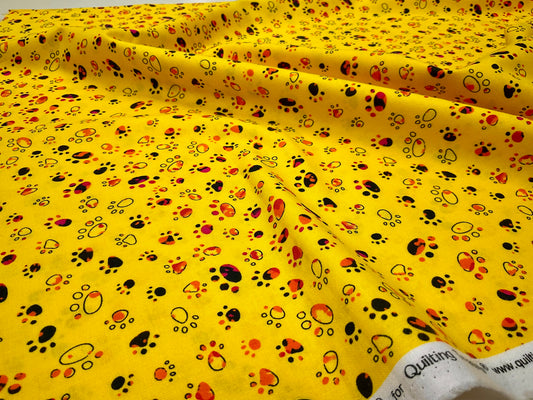Coupon Tissu Jaune Empreintes de Pattes – 85 x 110 cm