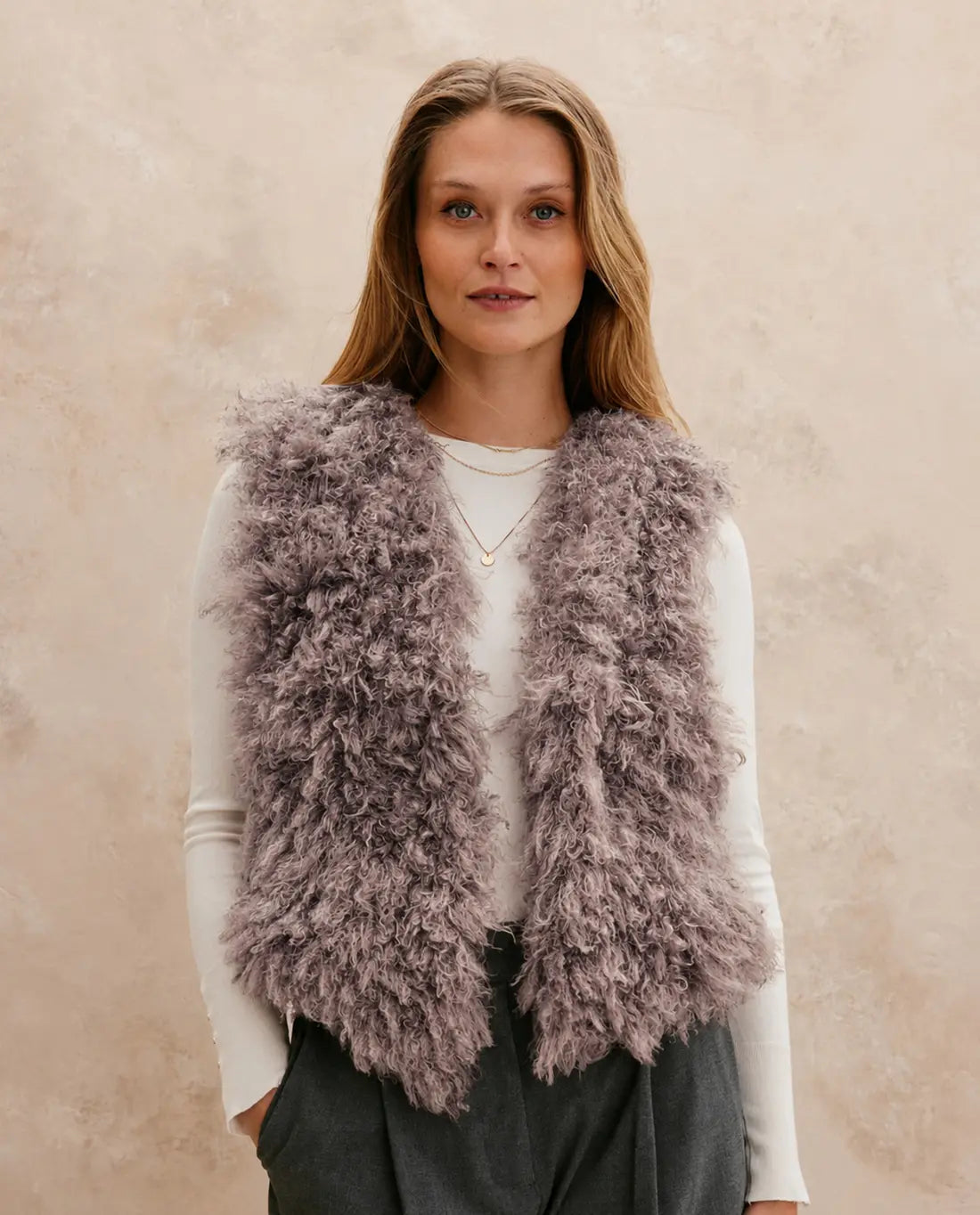 MODÈLE VESTE SANS MANCHES FEMME TOSCA