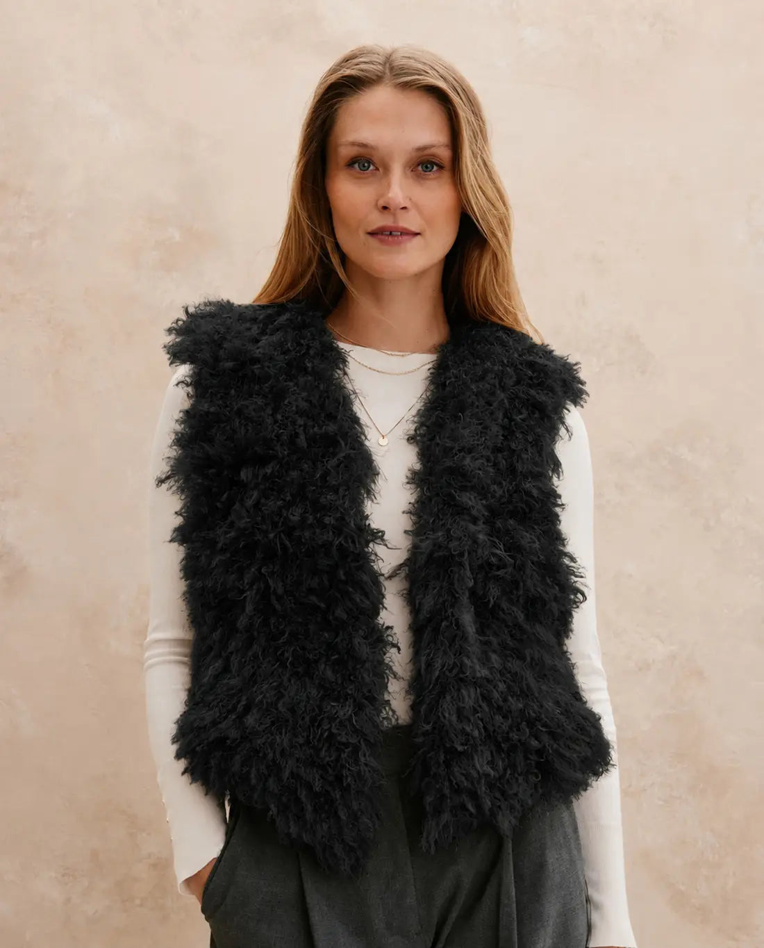 MODÈLE VESTE SANS MANCHES FEMME TOSCA