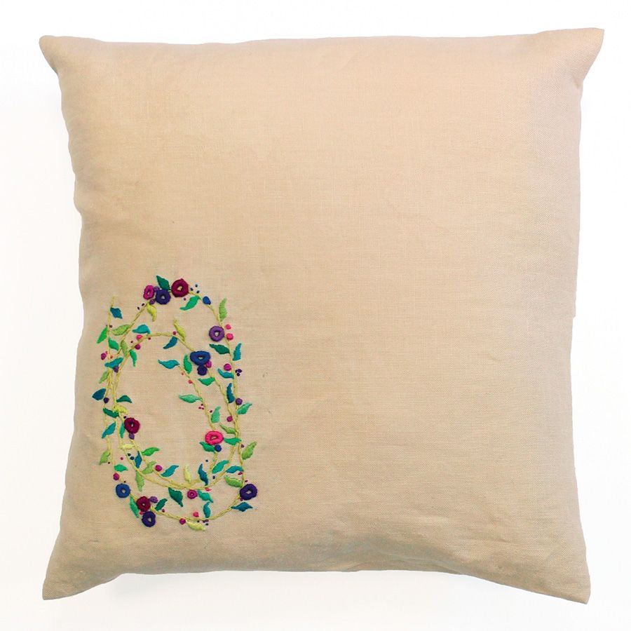 Kit Coussin à broderie DMC