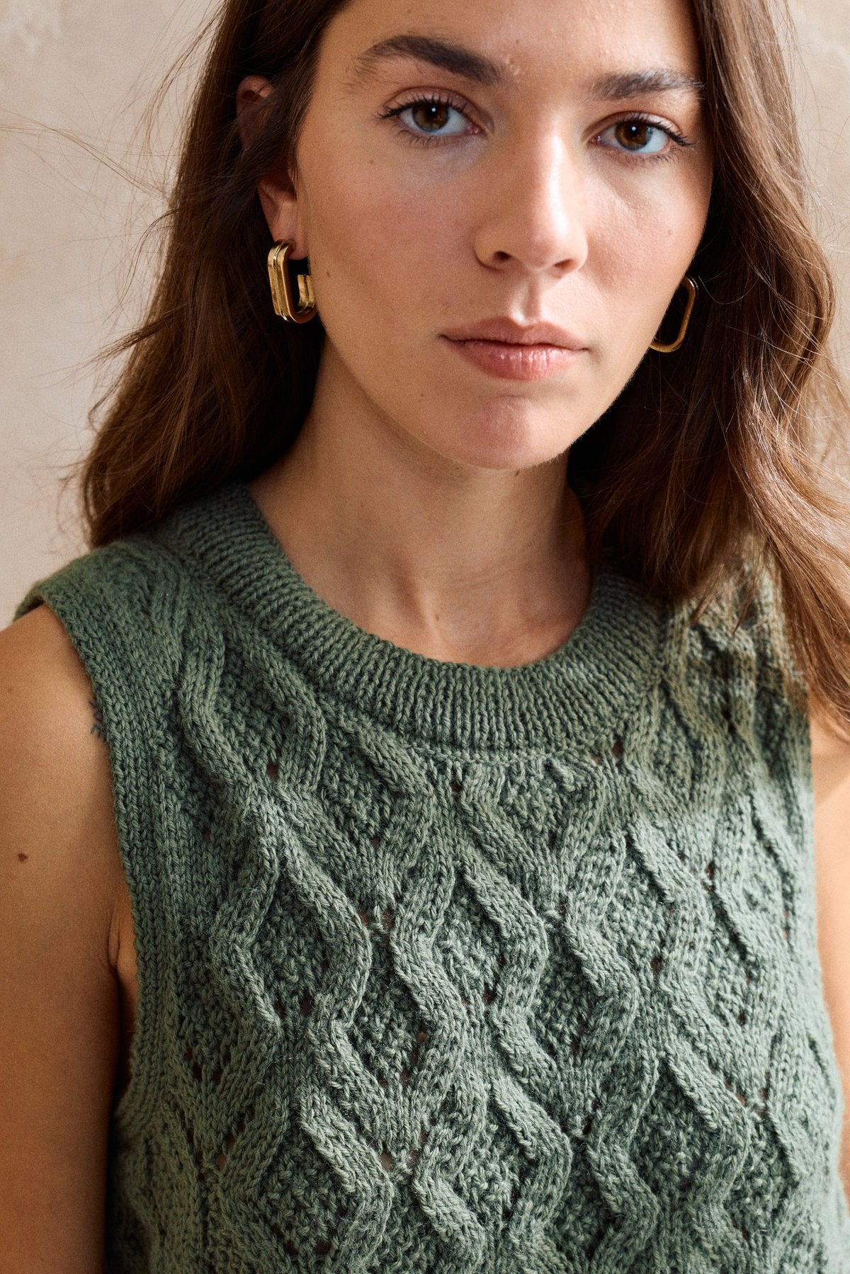 MODÈLE PULL SANS MANCHES FEMME CHARLY