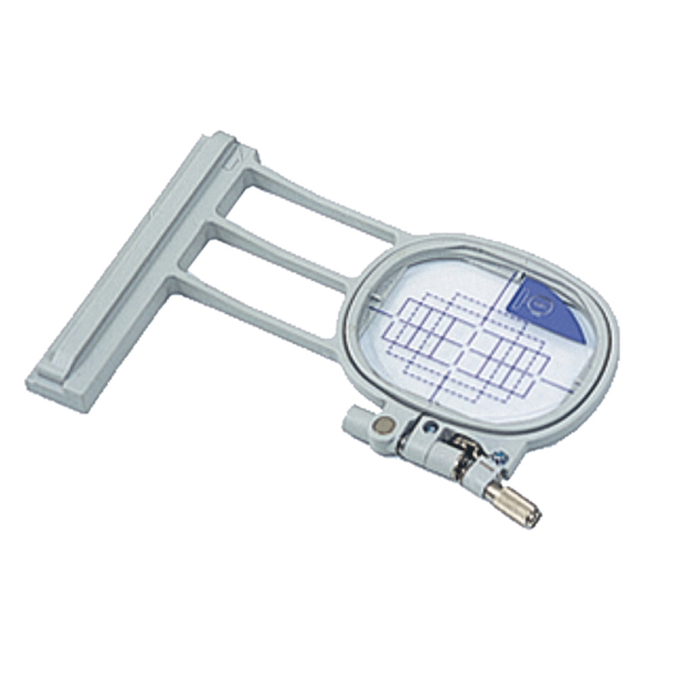 Petit cadre à broder 2 x 6 cm EF73