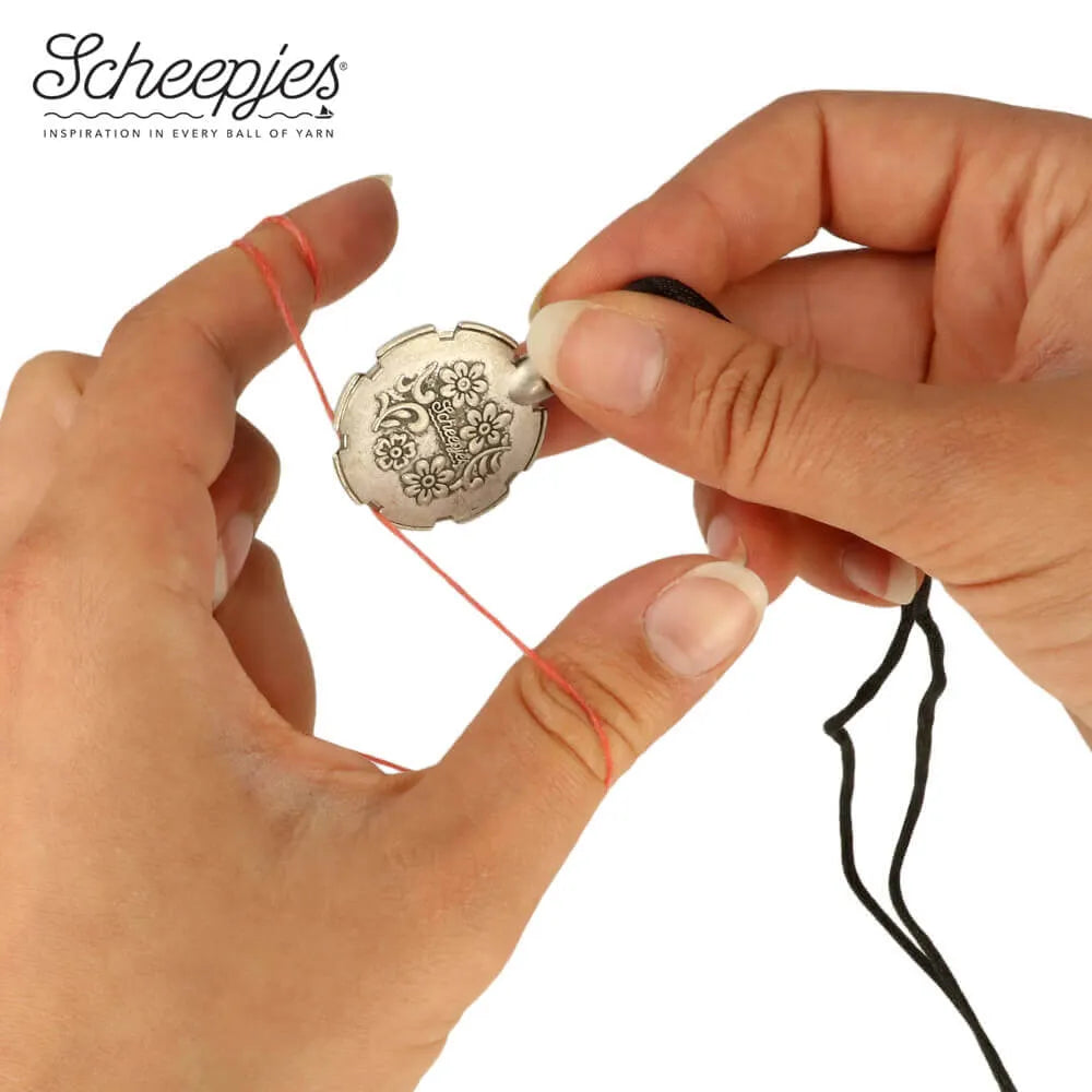 Scheepjes – Coupe-fil pendentif (Yarn Slicer)